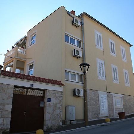 Apartments Vila&Zora Vodice Exterior photo